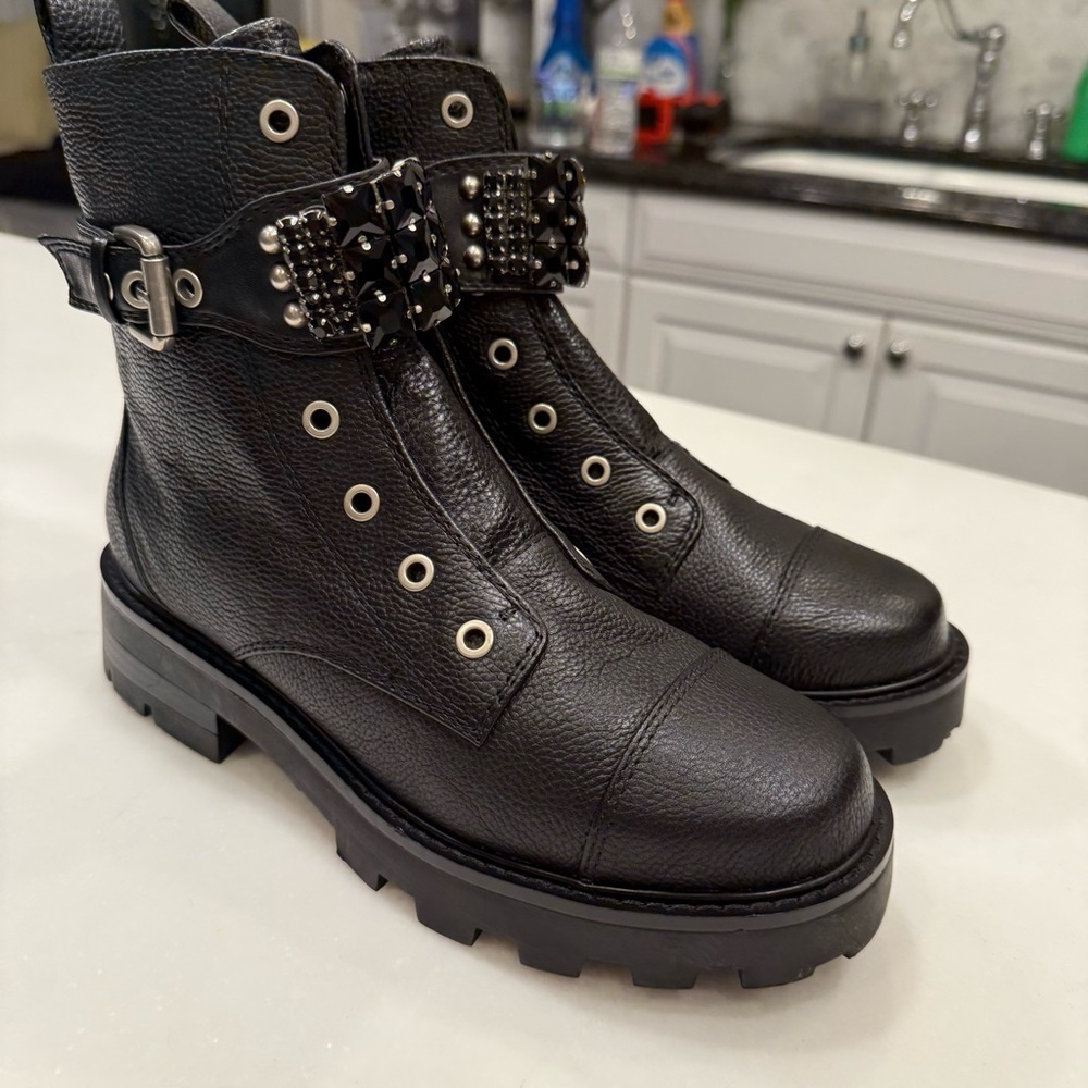 Karl Lagerfeld Maeva Women’s Embellished Black Leather Combat Boot Zip Up Sz 8 - Picture 7 of 10